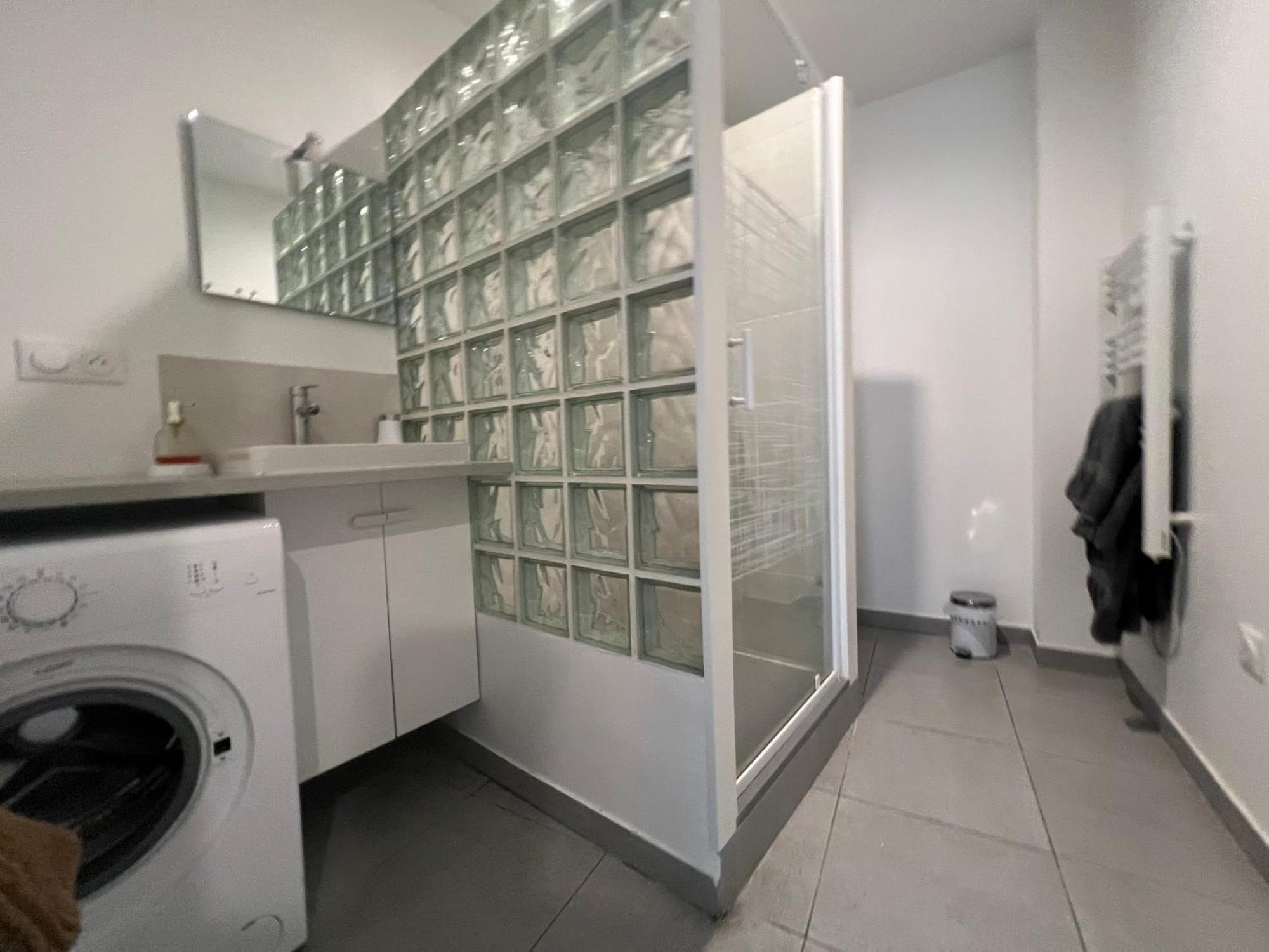 Fenix Appartement T2 40 M2 Cosy Rdc Plein Centre Ville Pierrelatte Bagian luar foto